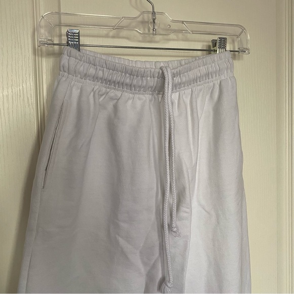 Pretty Little Thing Cuffed Drawstring Sweatpants - Picture 2 of 2